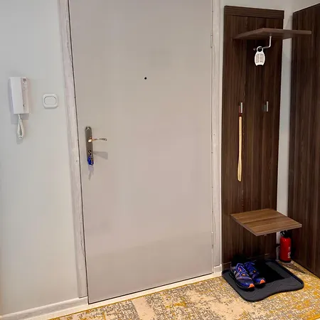 Kolobrzeska Prl With Modern Touch