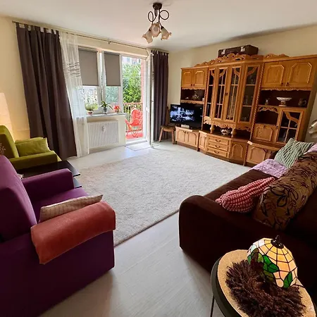 Kolobrzeska Prl With Modern Touch Apartment *