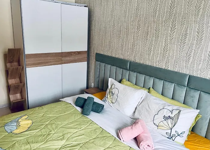 Kolobrzeska Prl With Modern Touch *