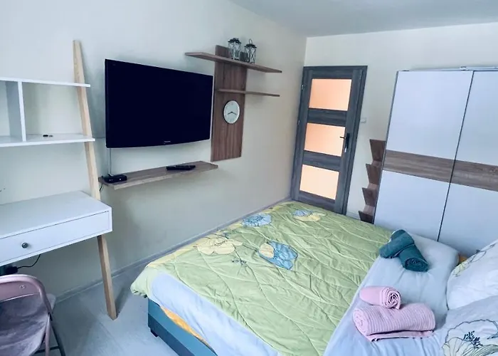 Kolobrzeska Prl With Modern Touch Apartamento