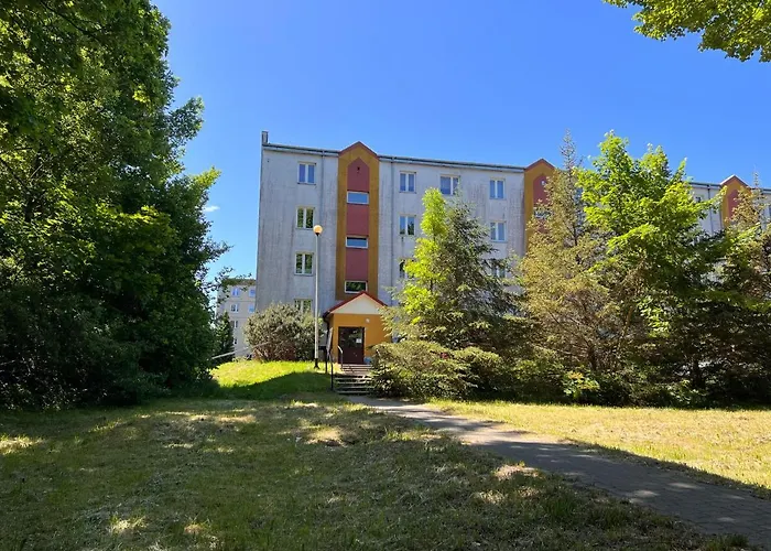 Apartamento Kolobrzeska Prl With Modern Touch