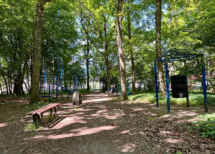 Kolobrzeska Prl With Modern Touch