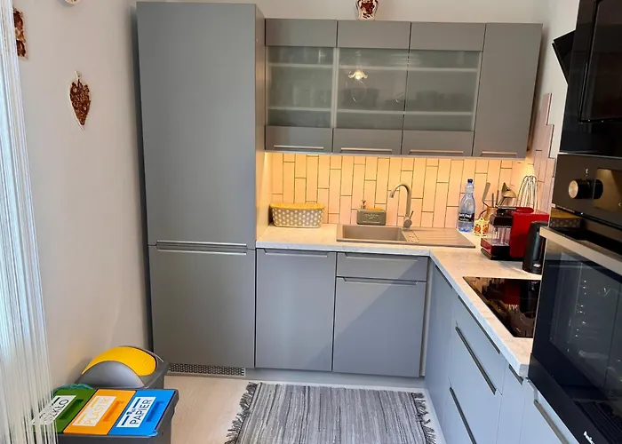 Kolobrzeska Prl With Modern Touch Apartamento