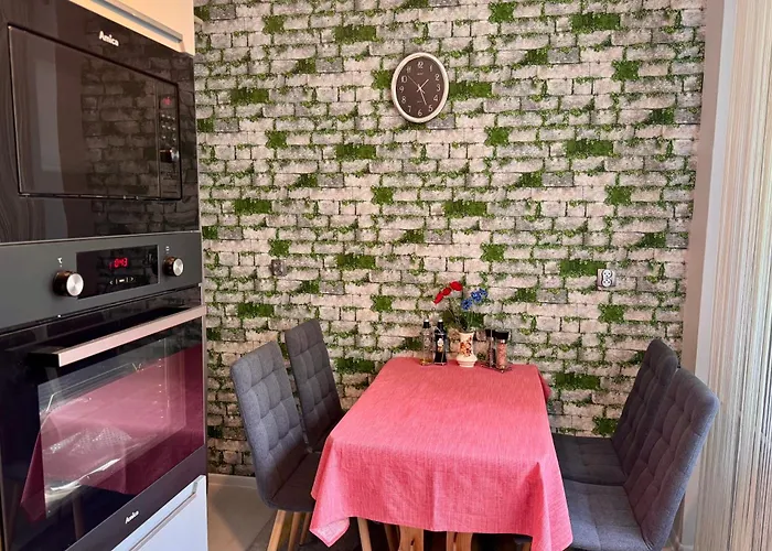 Kolobrzeska Prl With Modern Touch Apartamento